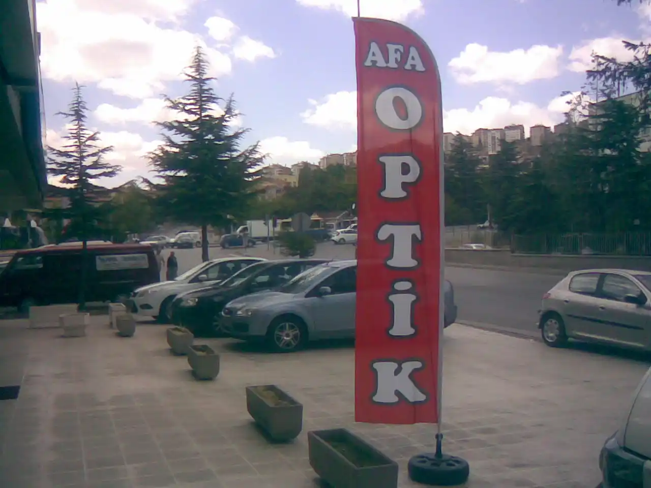 Optik-Gözlük Yelken Bayrağı-1